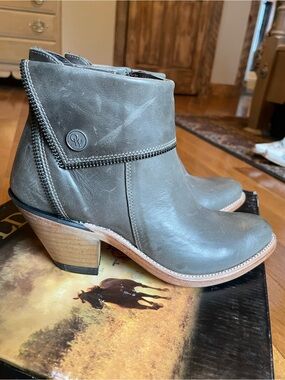 Old West Gray Leather Western Ankle Booties